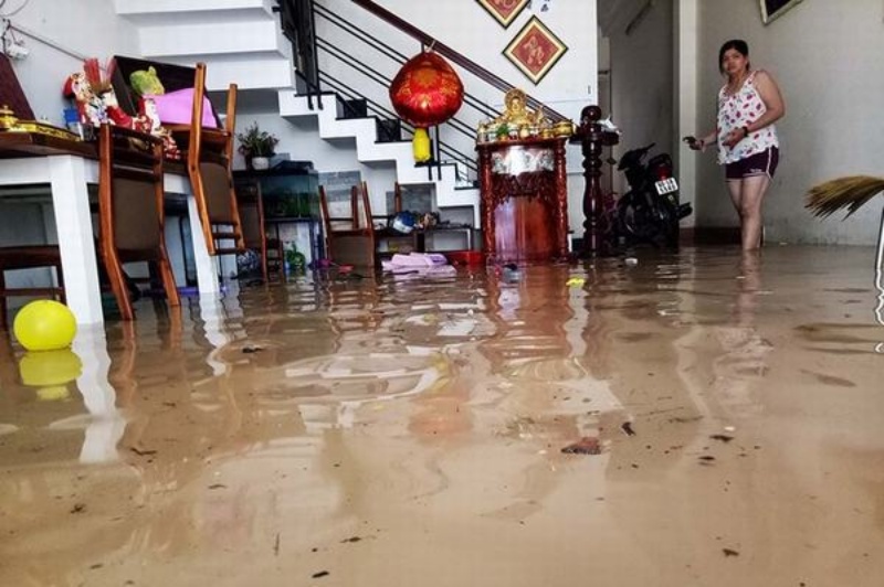 Giấc mộng thấy nước lũ tràn vào nhà làm ngập lụt