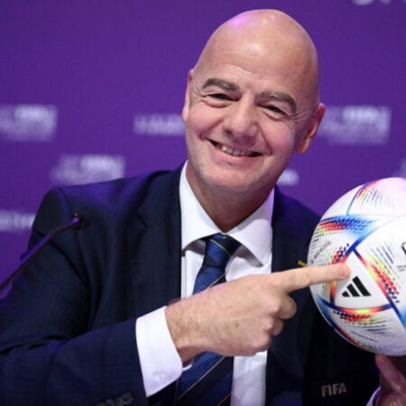 Gianni Infantino là ai? Từ nhân viên vệ sinh cho đến chủ tịch FIFA